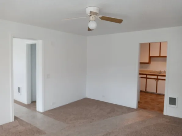 1122 SE Fullerton St, Roseburg, OR 97470