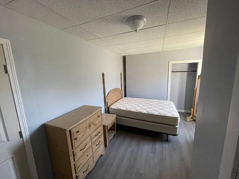 2407 Duncan St — Photo 12