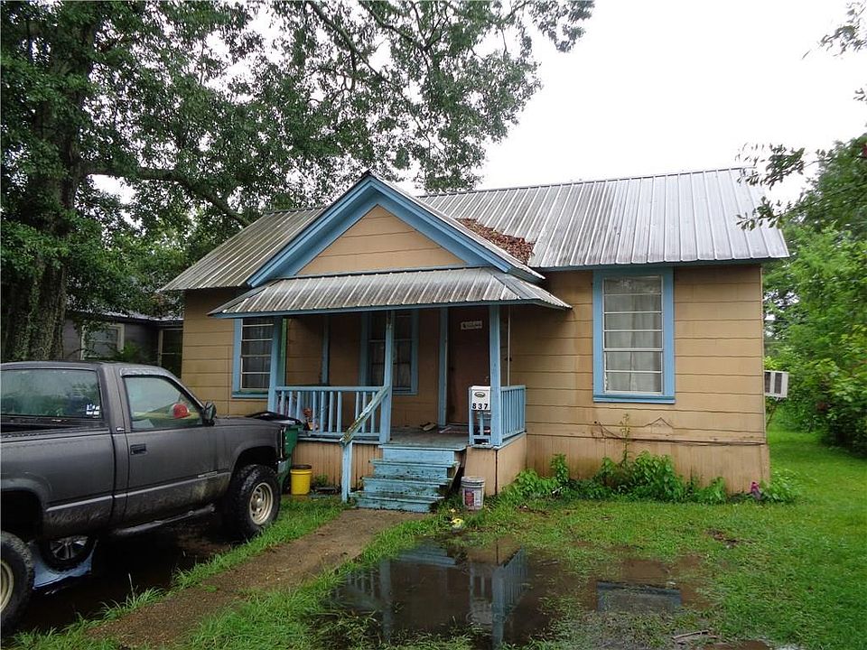 1st image of 837 Avenue D