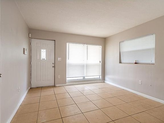 4th image of 6142 Medford Dr
