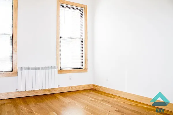 Rented by EXR | media 49