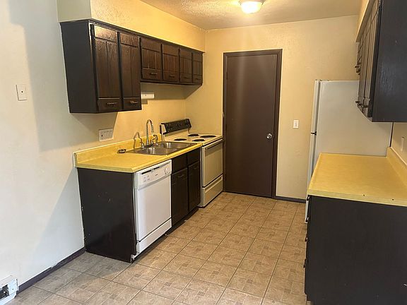 5th image of 1402 Brooke Park Dr #7