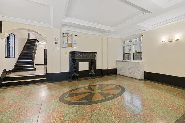 Rented by MNS | media 5