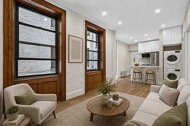 2 Bank Street, #1