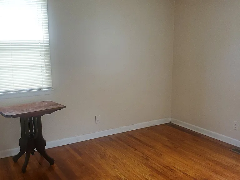 1714 Sherrill Blvd — Photo 6