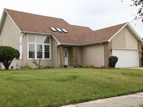 5th image of 8533 Lincoln St
