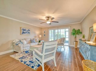 4326 Plaza Gate Ln S APT 101, Jacksonville, FL 32217