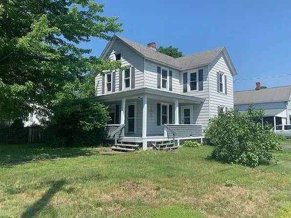 300 W Maple St, Corinth, NY 12822