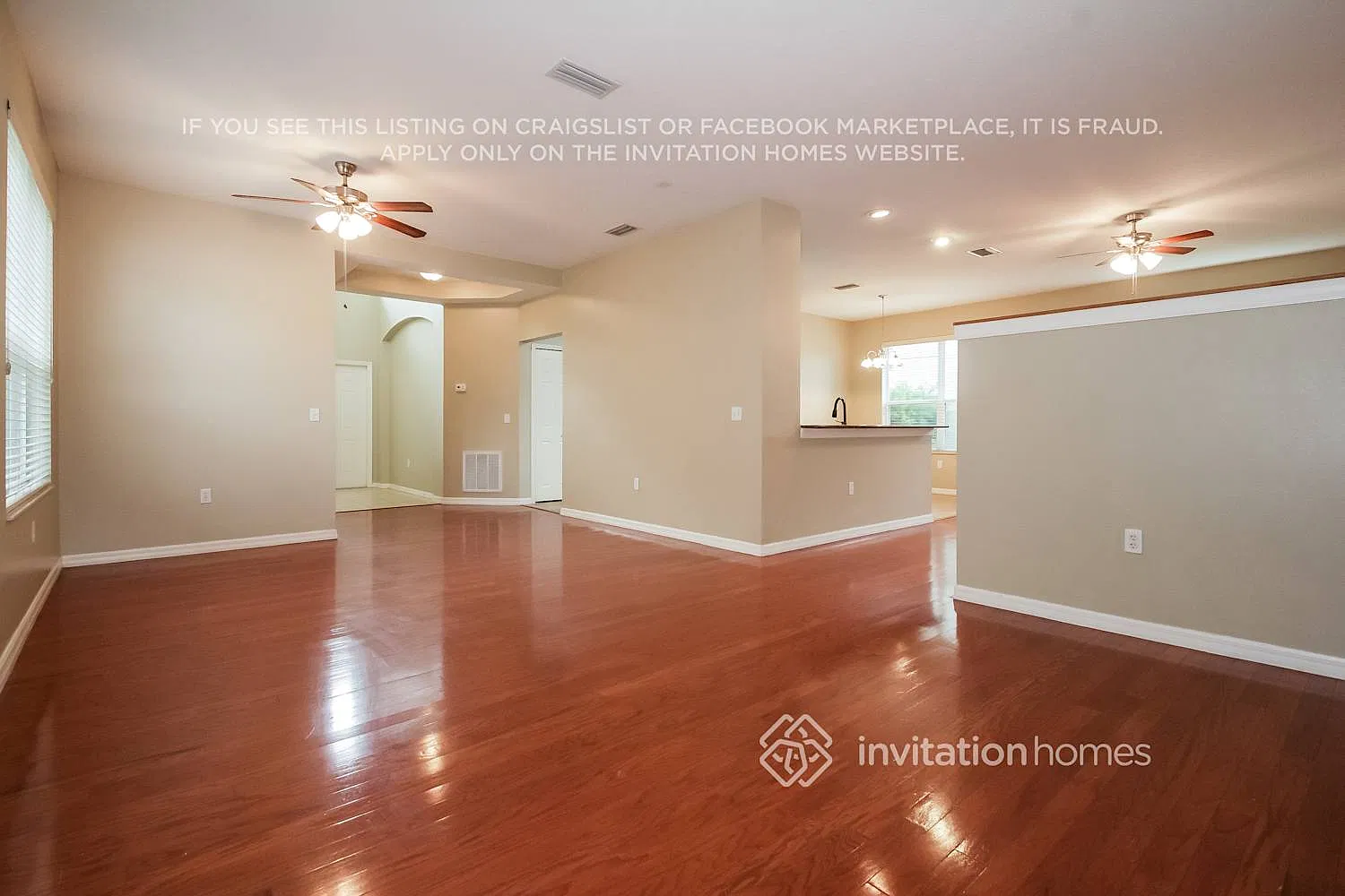 15222 Searobbin Dr Lakewood Ranch, FL 34202 — Photo 2
