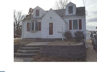121 Regina Ave, Hamilton, NJ 08619