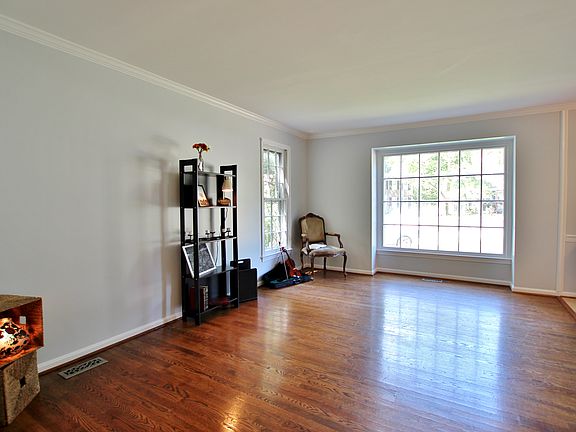 4th image of 3089 Clarkford Ct