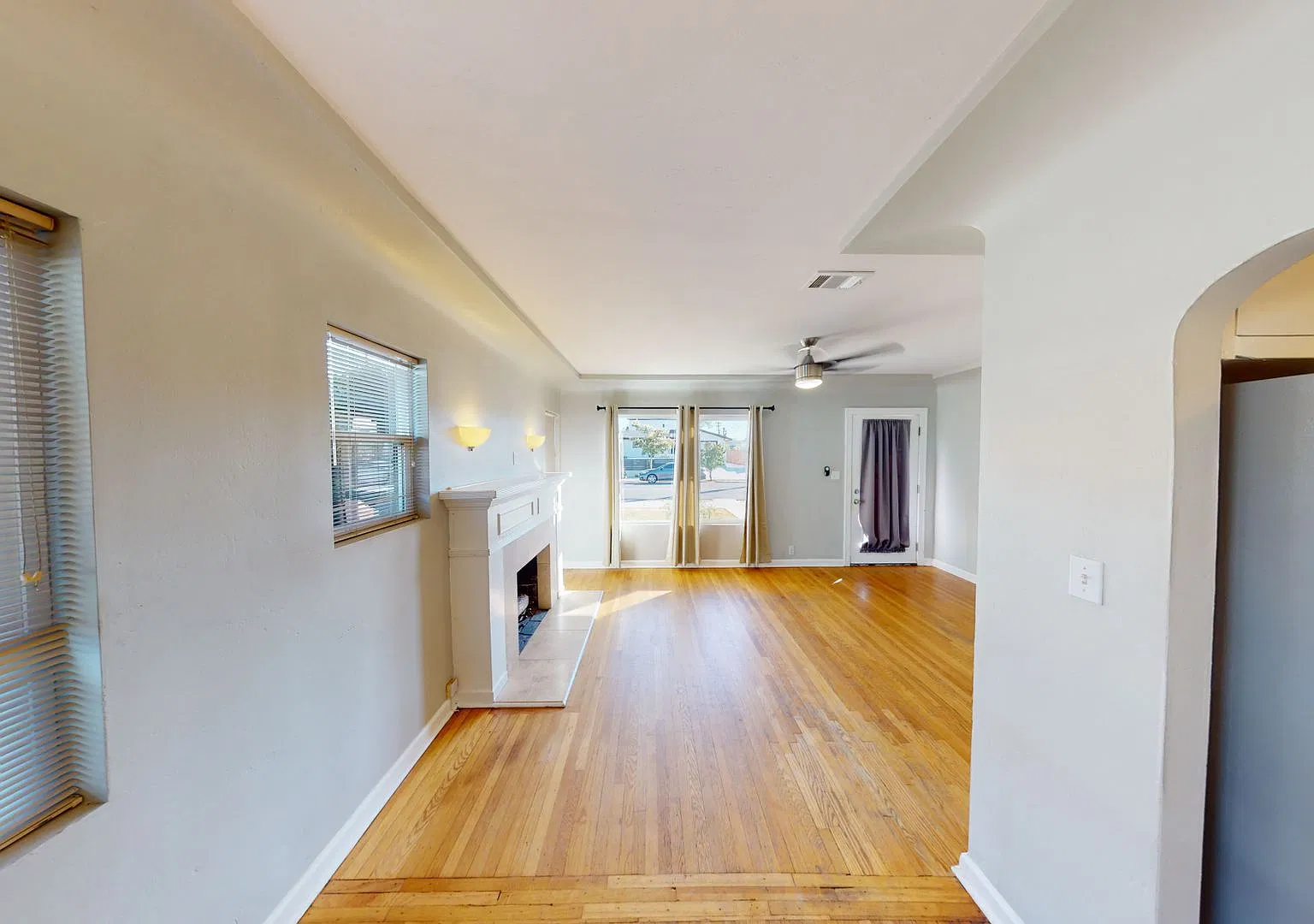 4BD/3BA, Pool!! BIG house, 1800sqft!! — Photo 3