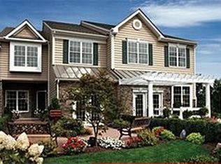 1212 Hustis Dr, Fishkill, NY 12524