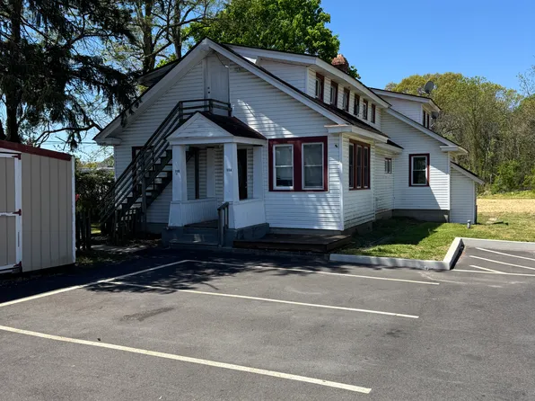 918 N Delsea Dr APT B, Vineland, NJ 08360