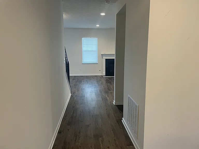 10056 Gallop Ln — Photo 5