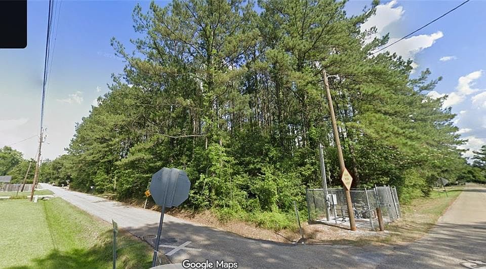 2nd image of Cypress St