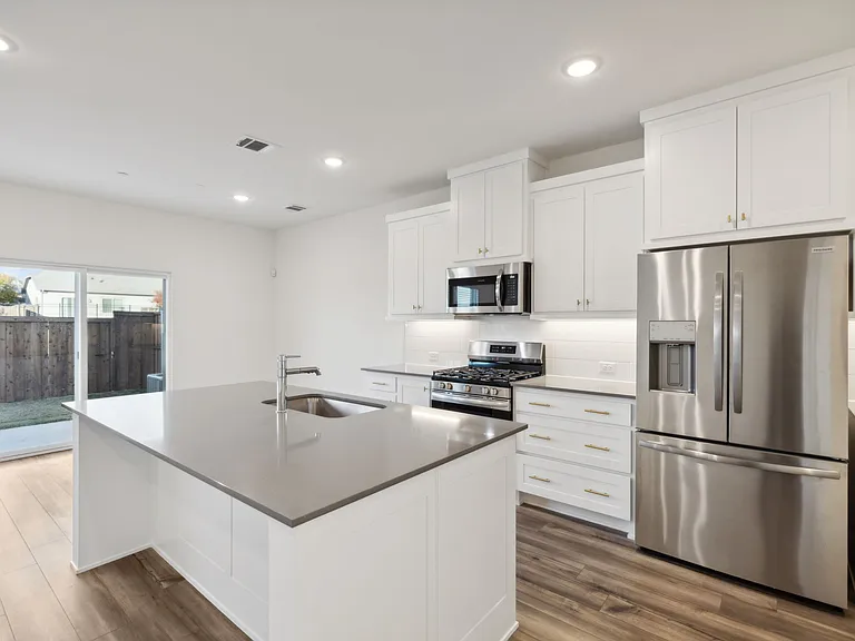 3765 Pierce Ln — Photo 9