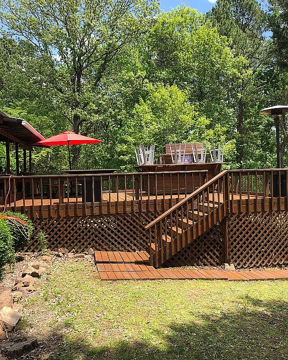 2nd image of 175 Branch Ln