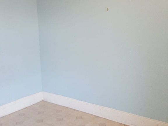 5th image of 6408 Myrtle Ave #2