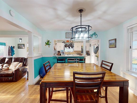 3rd image of 48 Eastlake Rd