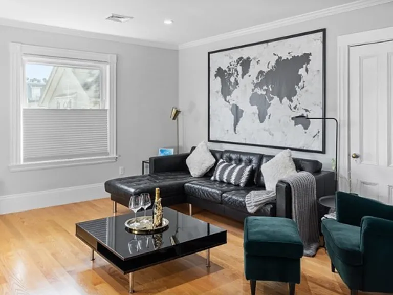 14 Everett St #2 — Photo 8