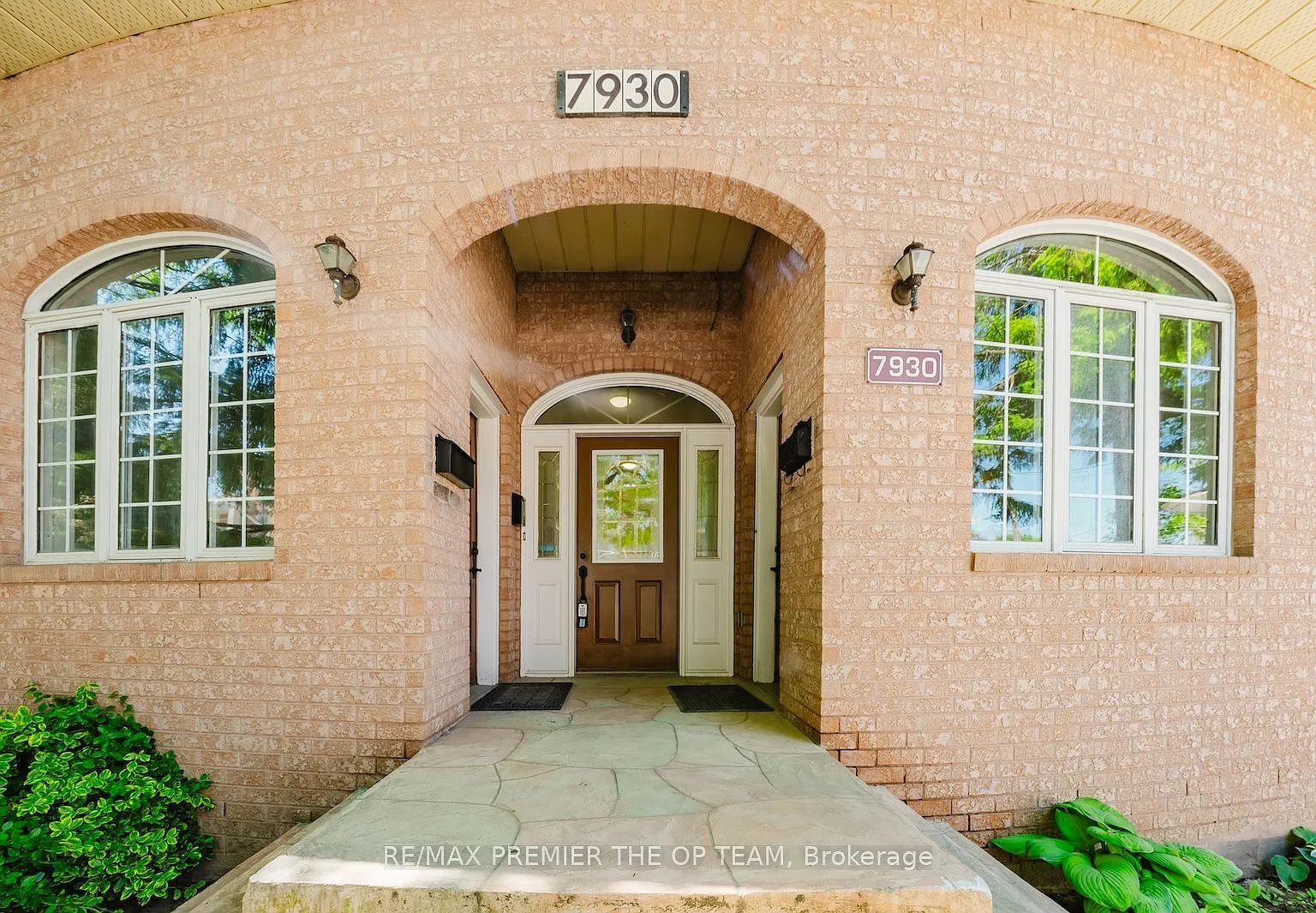 8 bed, $3,500 — Photo 2