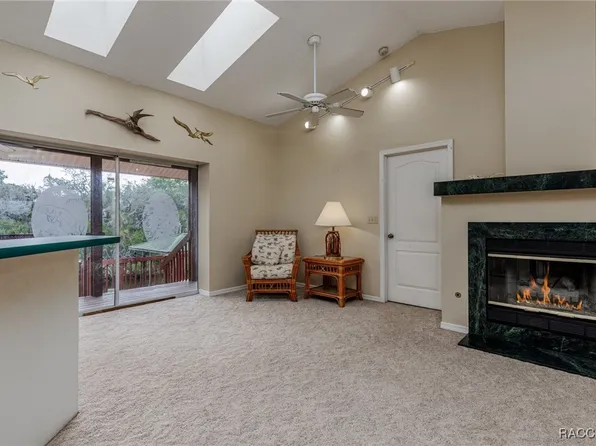 12390 W Standish Dr, Homosassa, FL 34448