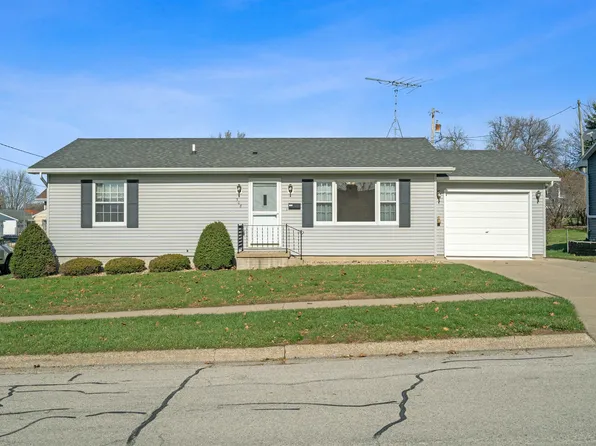 308 7th Ave SE, Dyersville, IA 52040