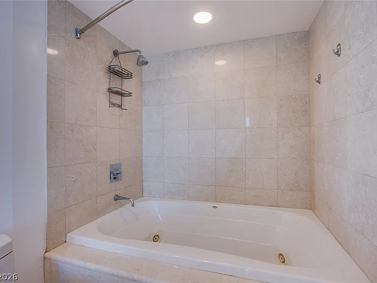 322 Karen Ave #1603 — Photo 19