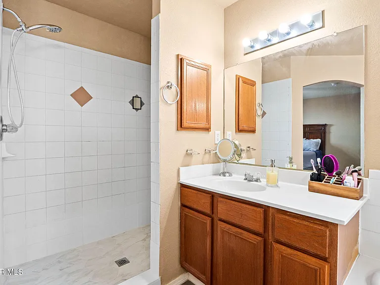 12564 Paseo Alegre Dr — Photo 35