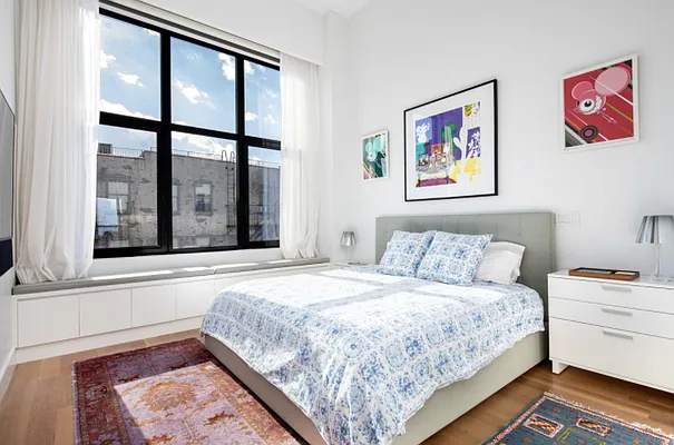 Sold by Compass | media 17