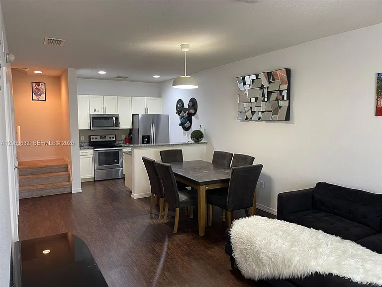 3202 Cupid Pl — Photo 2