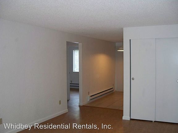 4th image of 1080 SW Harrier Cir APT 101