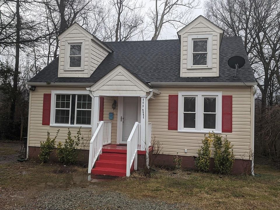 1st image of 811 Duke St