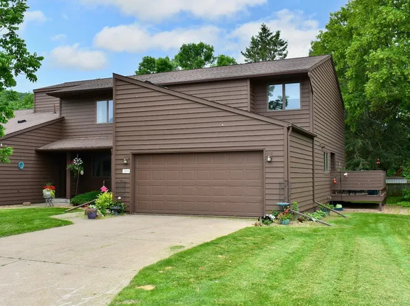1373 McNally Dr, Winona, MN 55987