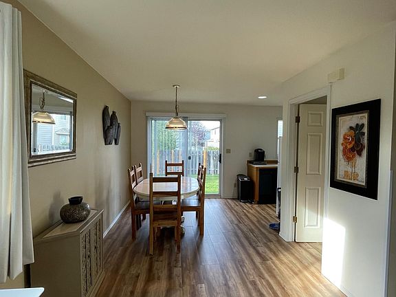 5th image of 111 Pondera Ave #D