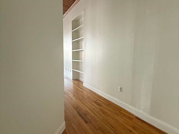 3rd image of 126 Webster Ave APT 1G