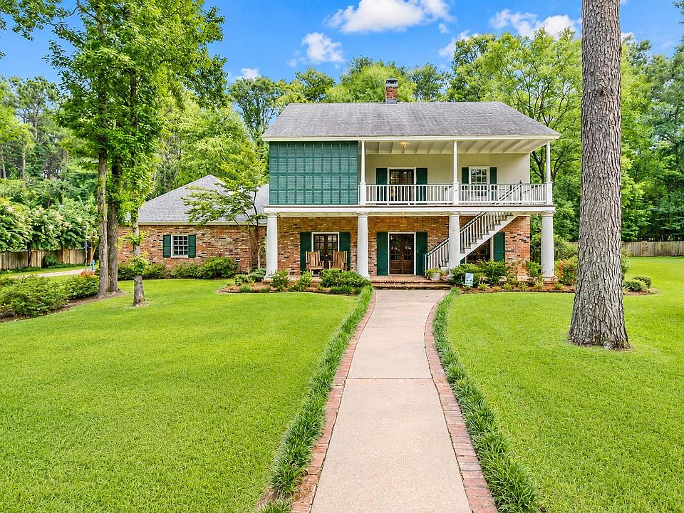 1st image of 529 Cambridge Cir
