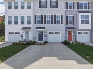 74 Sand Hills Dr, Williamstown, NJ 08094