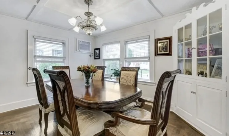 34 Cypress St — Photo 7