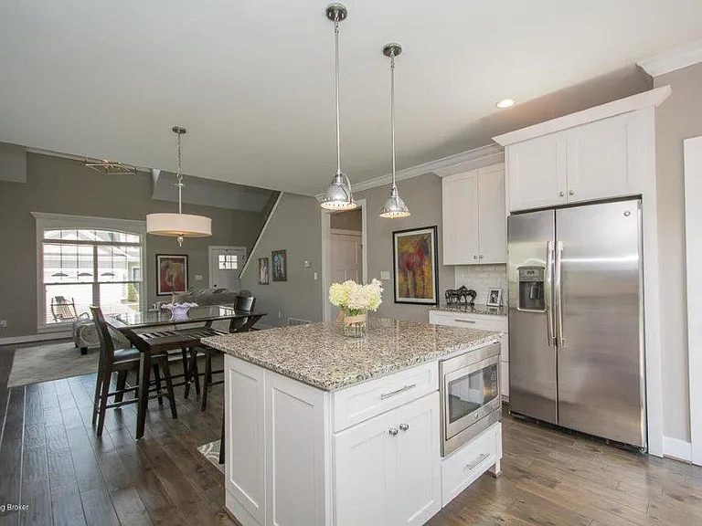 1704 Coral Ct — Photo 18