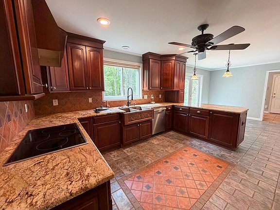 2nd image of 181 Scalybark Rd