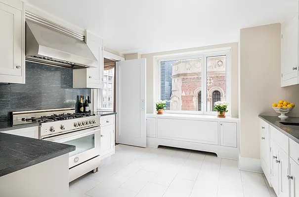 Rented by Compass | media 30