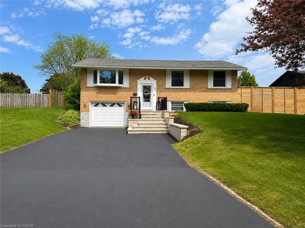 107 Rosslinn Rd, Cambridge, ON N1S 3K3