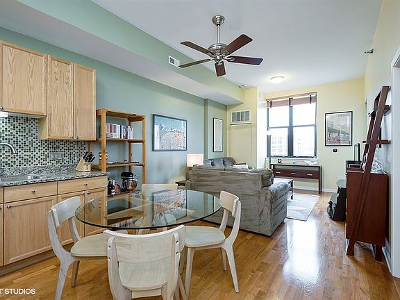 5th image of 1464 S Michigan Ave APT 606