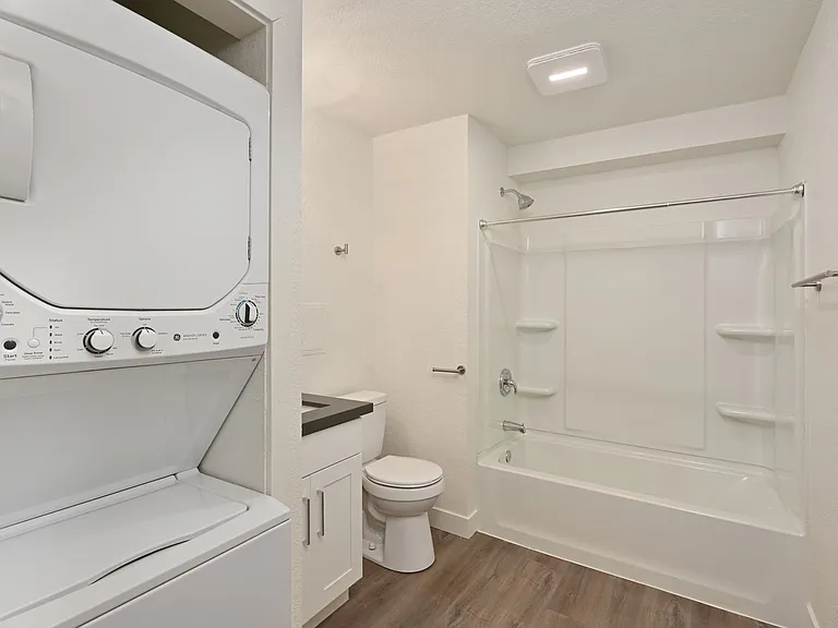 Linden Lofts — Photo 5