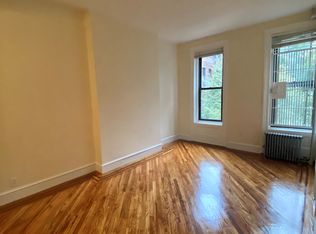 453 W 50th St #2A, New York, NY 10019
