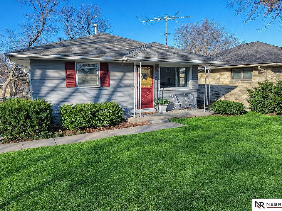 1st image of 2519 S 54th St