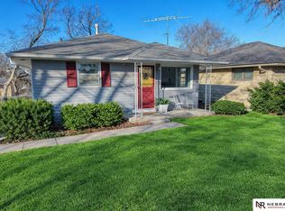 2519 S 54th St, Lincoln, NE 68506