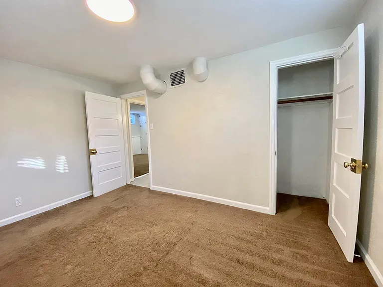 2765 S Franklin St — Photo 36